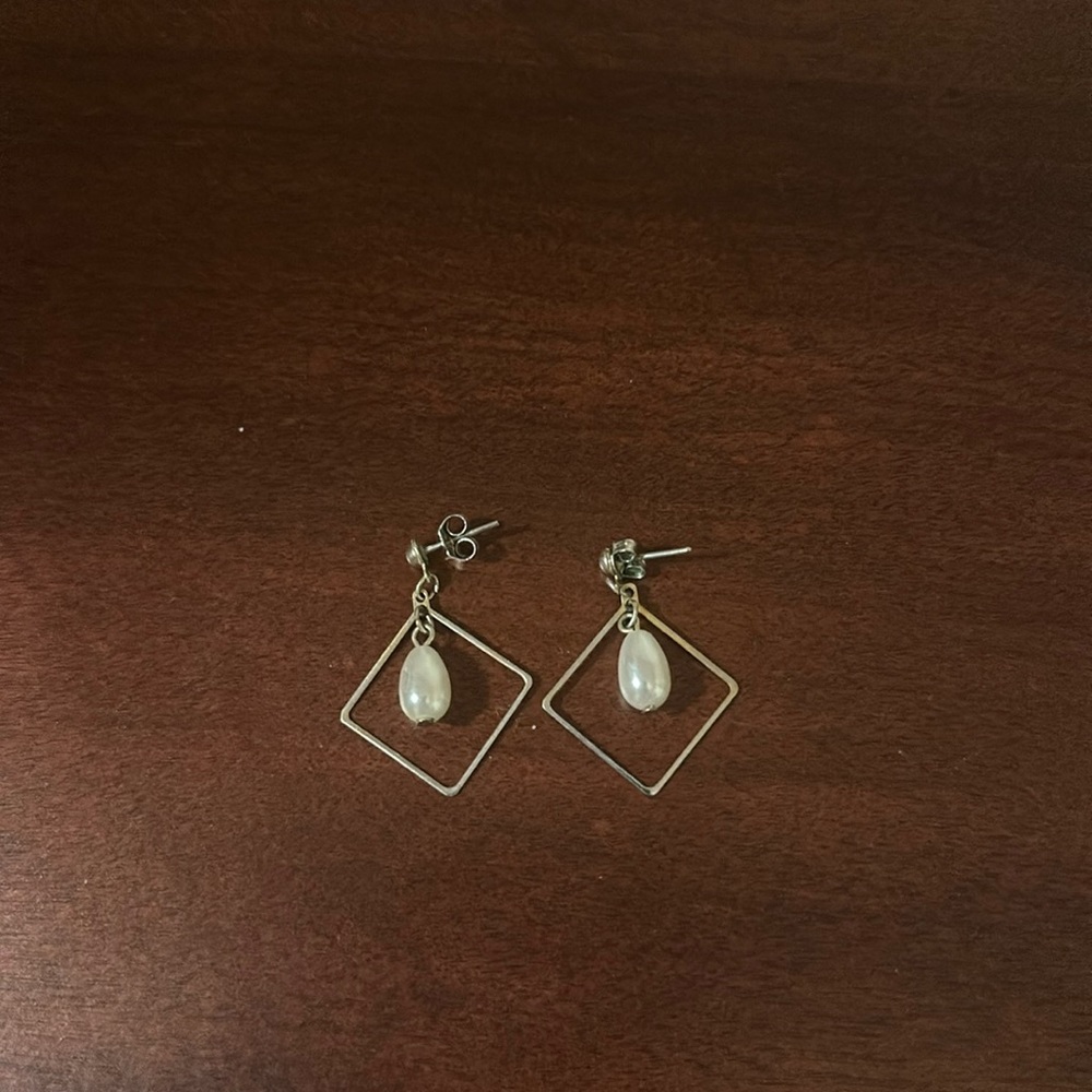 Beautiful Vintage Silver Pearl Earrings